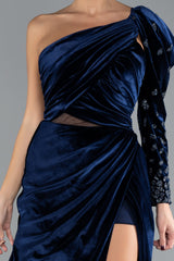 Lamis Navy Single Sleeve Slit Long Velvet Gown