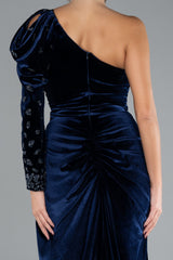 Lamis Navy Single Sleeve Slit Long Velvet Gown