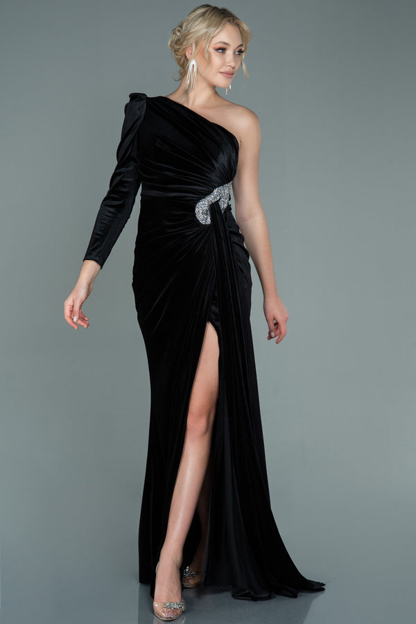 Karina Velvet Black Gown