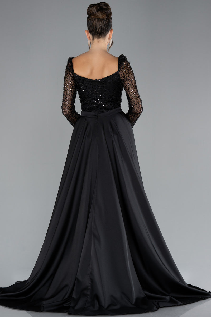 Jeta Black Sequined Long Sleeve Tailed Satin Gown