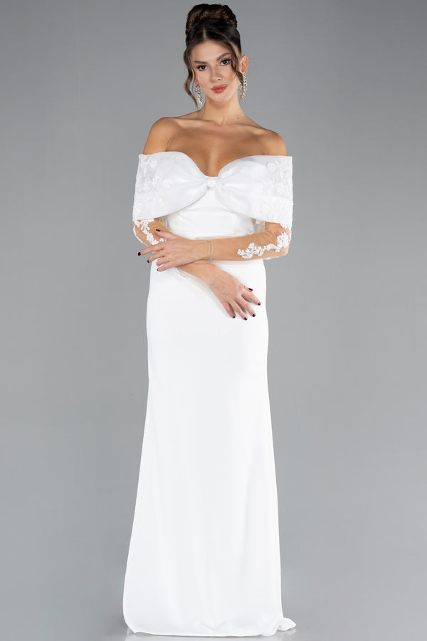 Lyra White Laced Boat Neck Long Sleeve Fish Cut Gown