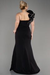 Luma Black One Shoulder Gown