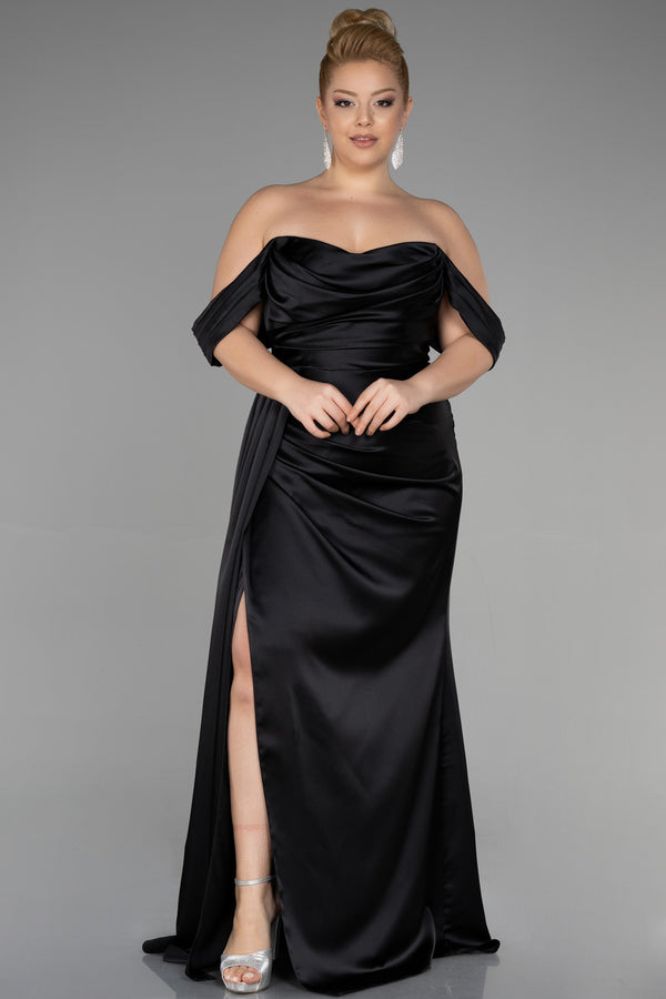 Hajar Black Gown